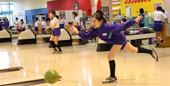 鳥屋小学校ボウリング体験会（6月8日）