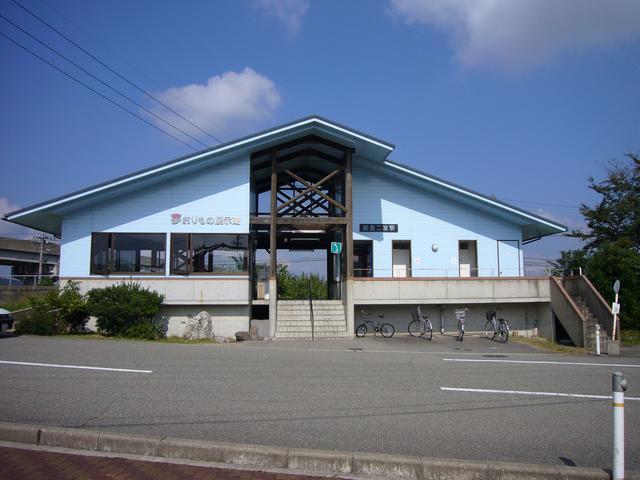 能登二宮駅全景